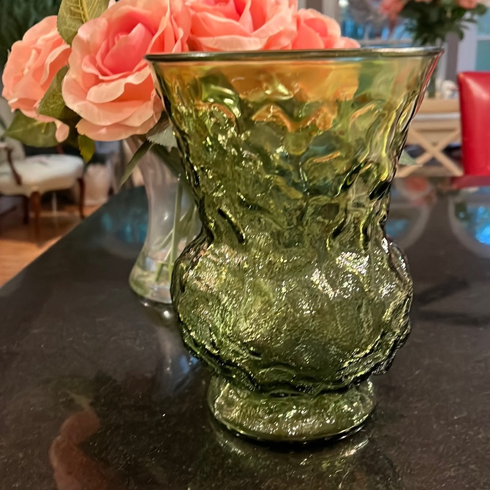 Vtg Crinkle Textured Green Glass Flared Flower Vase 8" EO Brody Co Cleveland USA
